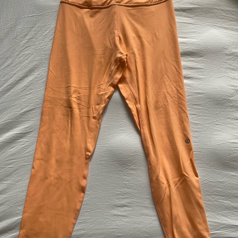 Peach Glowmode Leggings